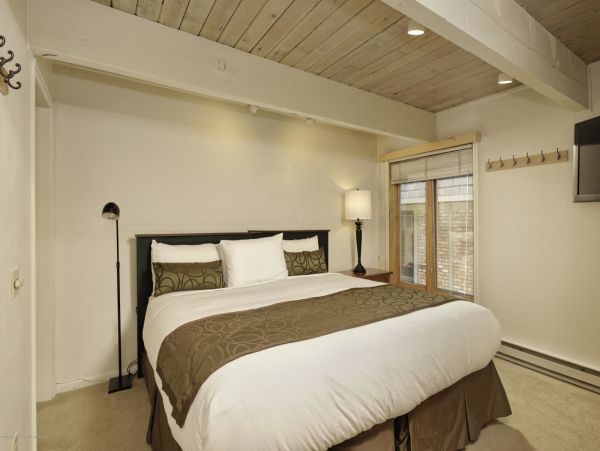 Aspen Home 987579