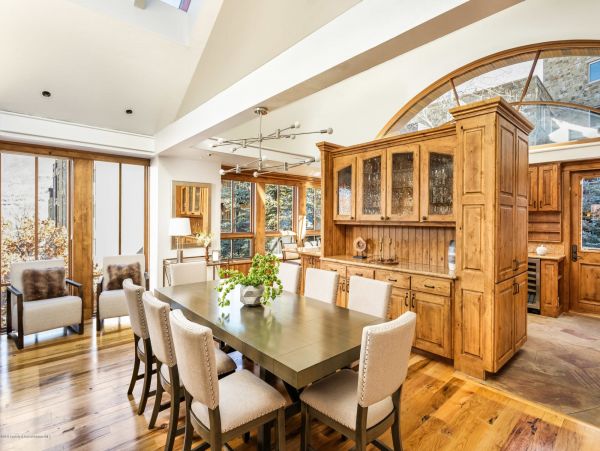 Aspen Home 987582