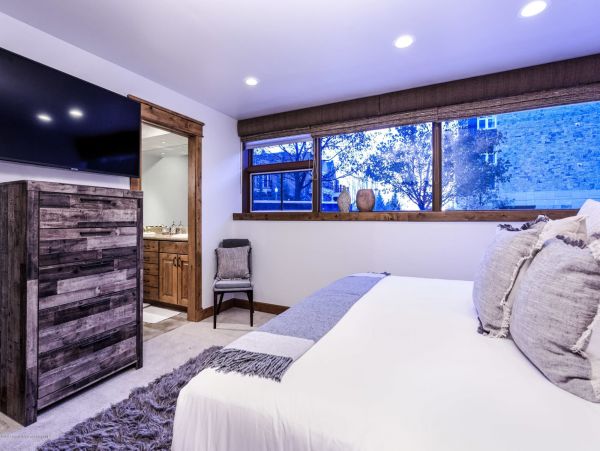 Aspen Home 987582