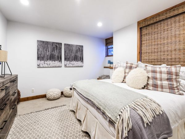 Aspen Home 987582