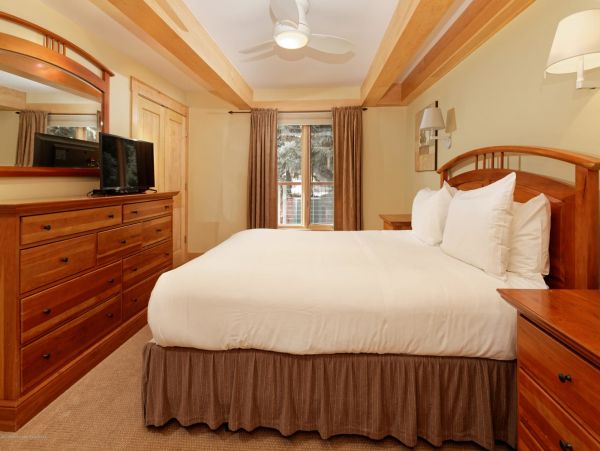 Aspen Home 987583
