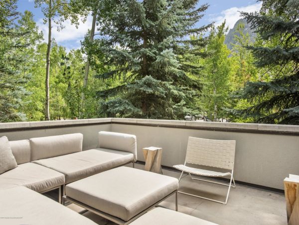 Aspen Home 987584