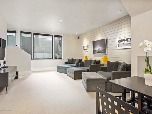 Aspen Home 987584