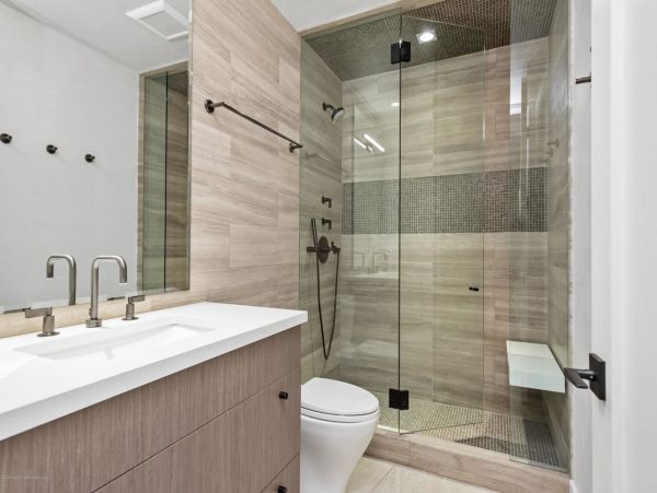 Aspen Home 987584