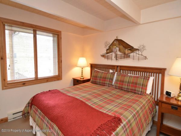 Aspen Home 987585