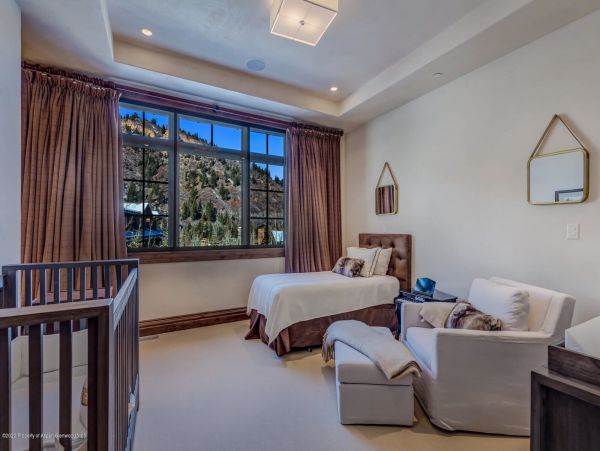 Aspen Home 987586