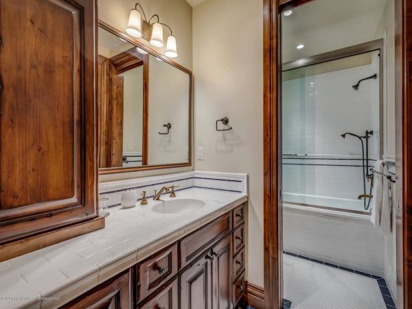 Aspen Home 987586