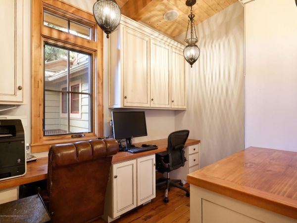 Aspen Home 987588