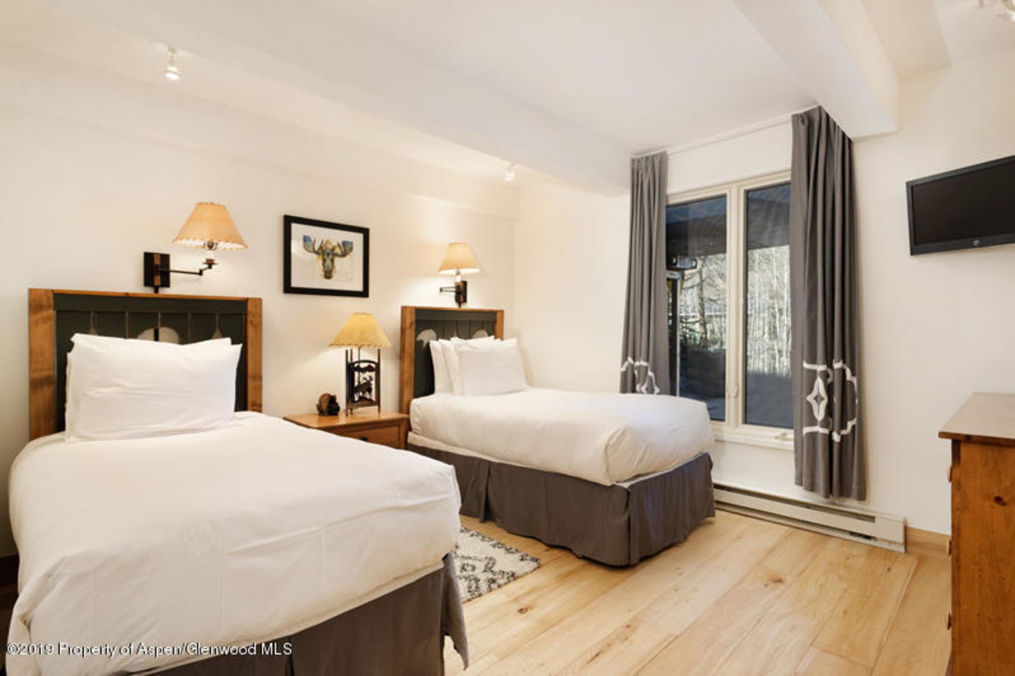 Aspen Home 987591