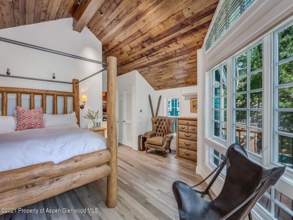 Aspen Home 987597