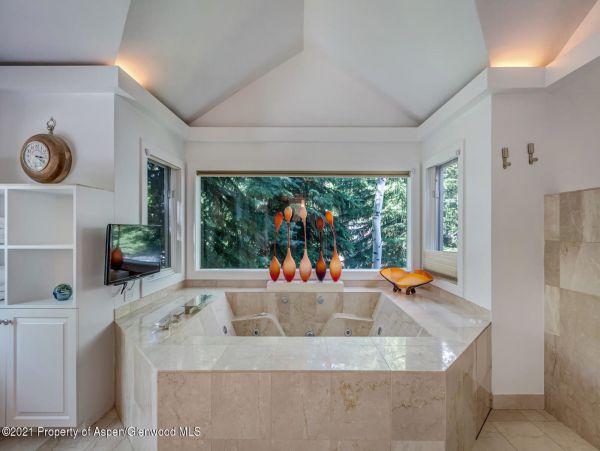 Aspen Home 987597