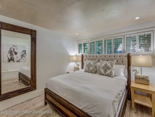 Aspen Home 987597
