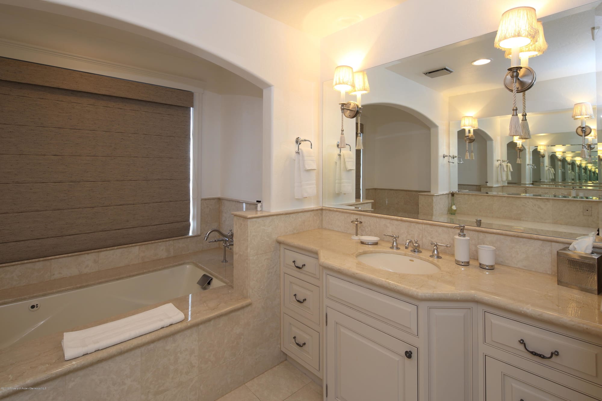 Aspen Home 987604