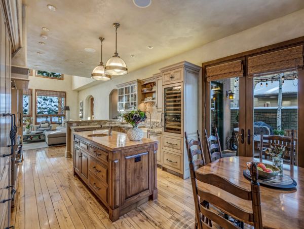 Aspen Home 987606