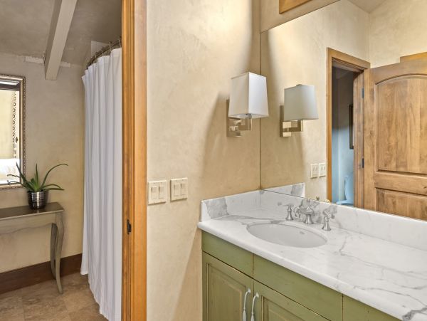 Aspen Home 987606