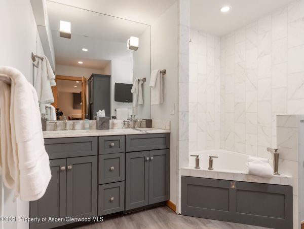 Aspen Home 987609