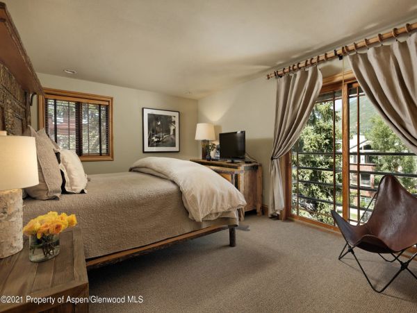 Aspen Home 987612