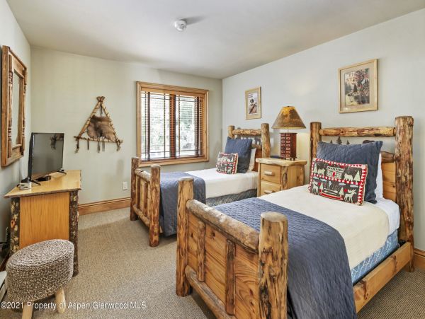 Aspen Home 987612
