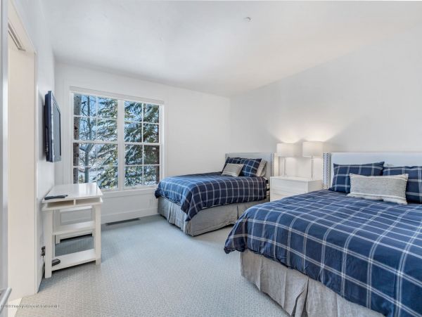 Aspen Home 987615