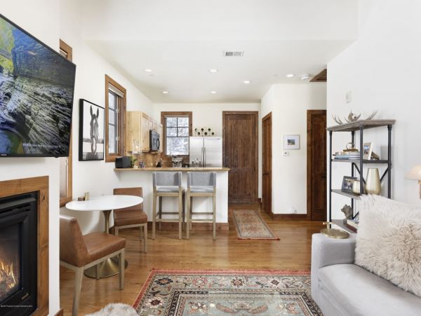 Aspen Home 987617