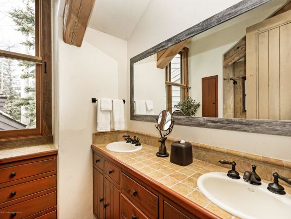 Aspen Home 987623