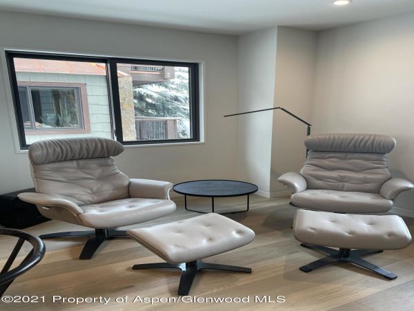Aspen Home 987624