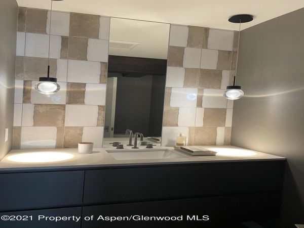 Aspen Home 987624