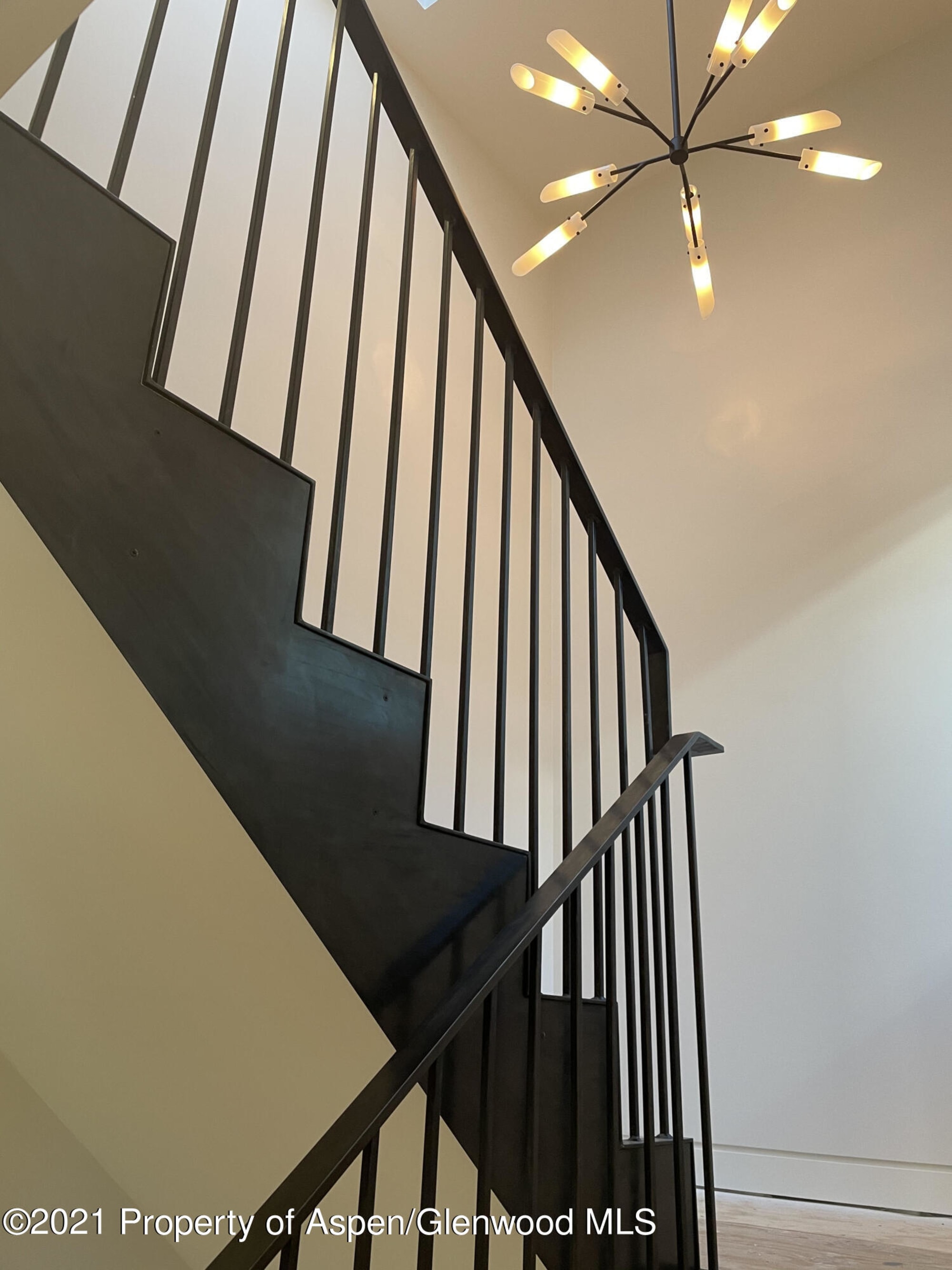 Aspen Home 987624