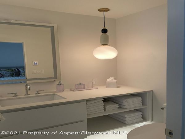 Aspen Home 987624