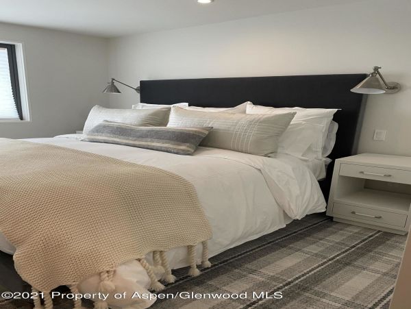 Aspen Home 987624