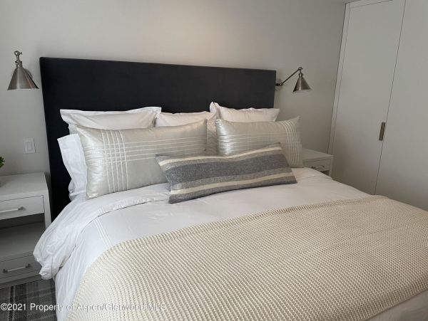 Aspen Home 987624