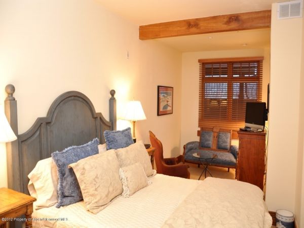 Aspen Home 987630