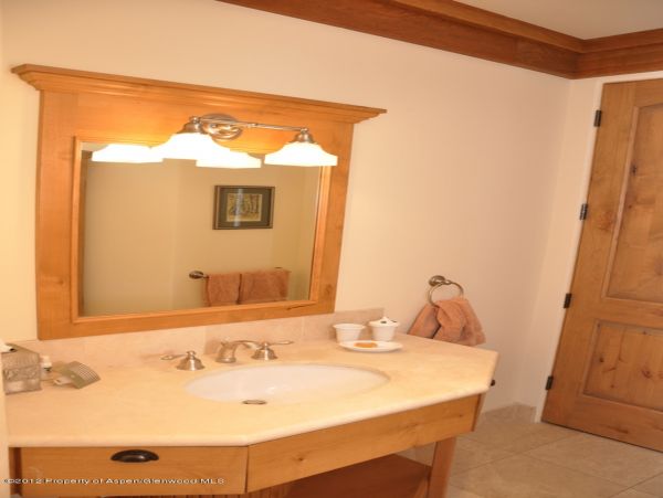 Aspen Home 987630