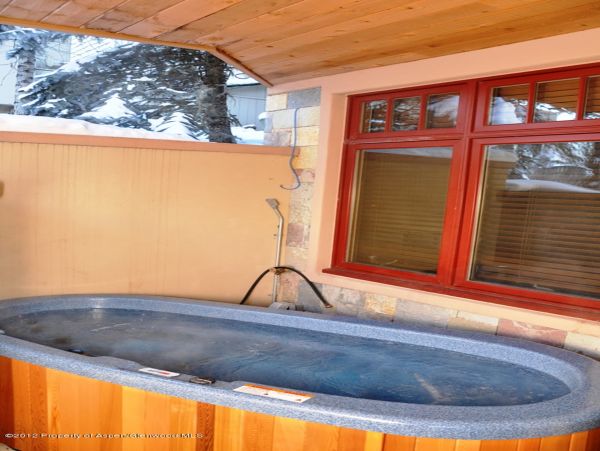 Aspen Home 987630