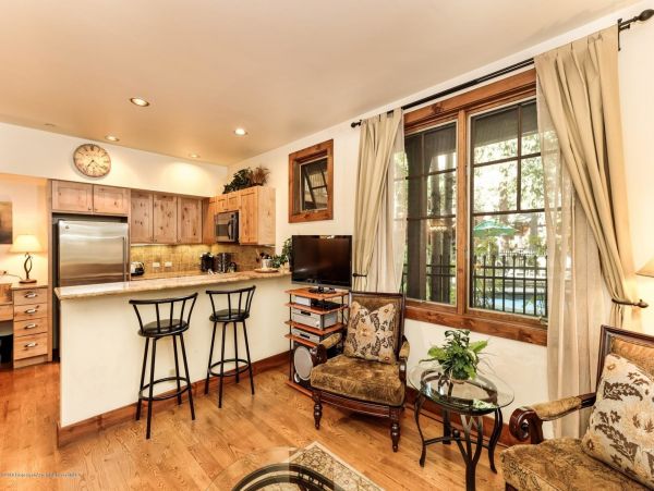 Aspen Home 987631