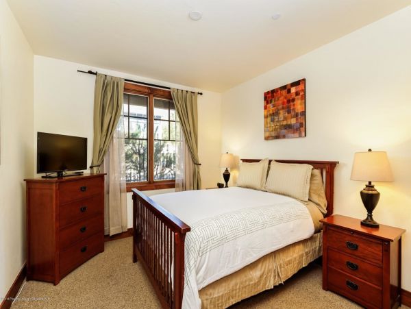 Aspen Home 987631
