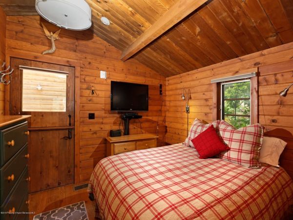 Aspen Home 987634