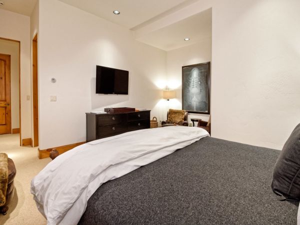 Aspen Home 987636