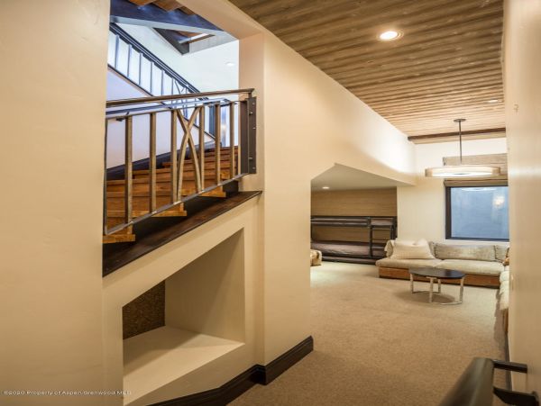 Aspen Home 987640