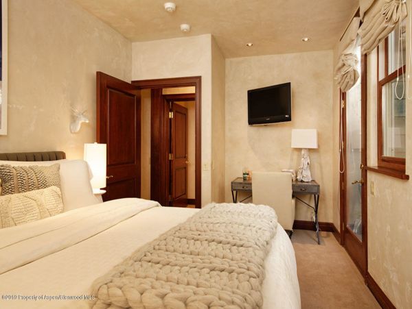 Aspen Home 987650