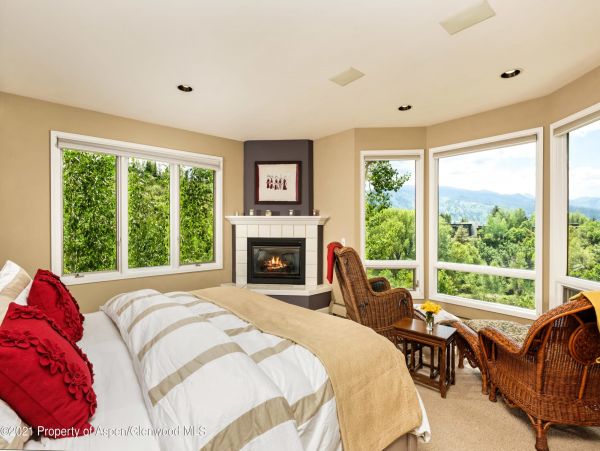 Aspen Home 987653