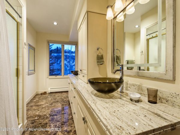 Aspen Home 987653