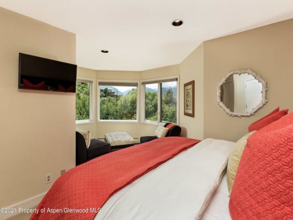 Aspen Home 987653