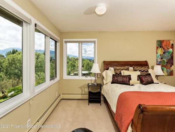 Aspen Home 987653