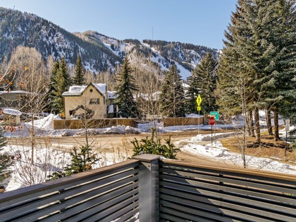 Aspen Home 987654