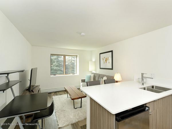 Aspen Home 987655
