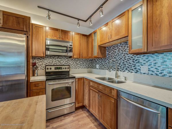 Aspen Home 987656