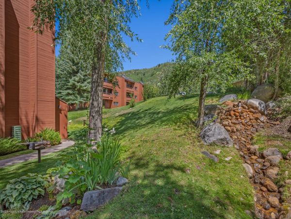 Aspen Home 987656