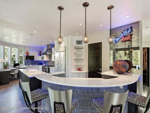 Aspen Home 987658