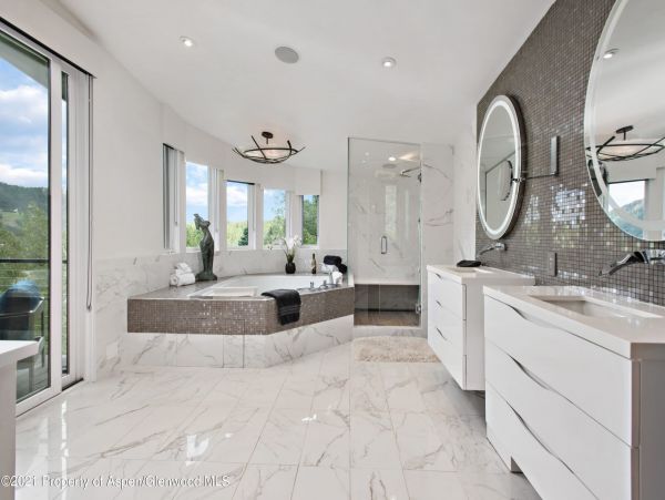 Aspen Home 987658